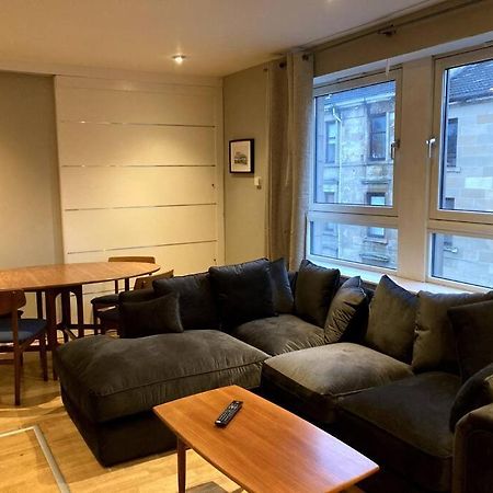 Stylish 2 Bed Accessible Flat Perfect Location Appartement Glasgow Buitenkant foto
