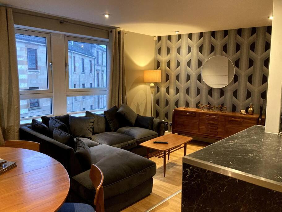 Stylish 2 Bed Accessible Flat Perfect Location Appartement Glasgow Buitenkant foto